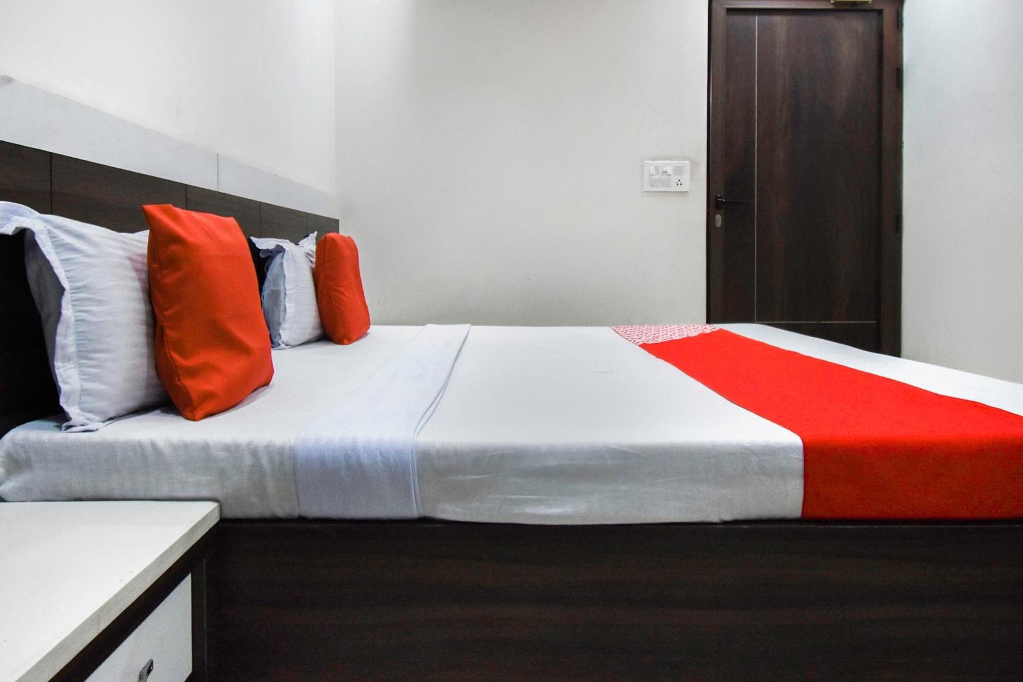 Hotel O Shangri-La-Inn Ludhiana Extérieur photo