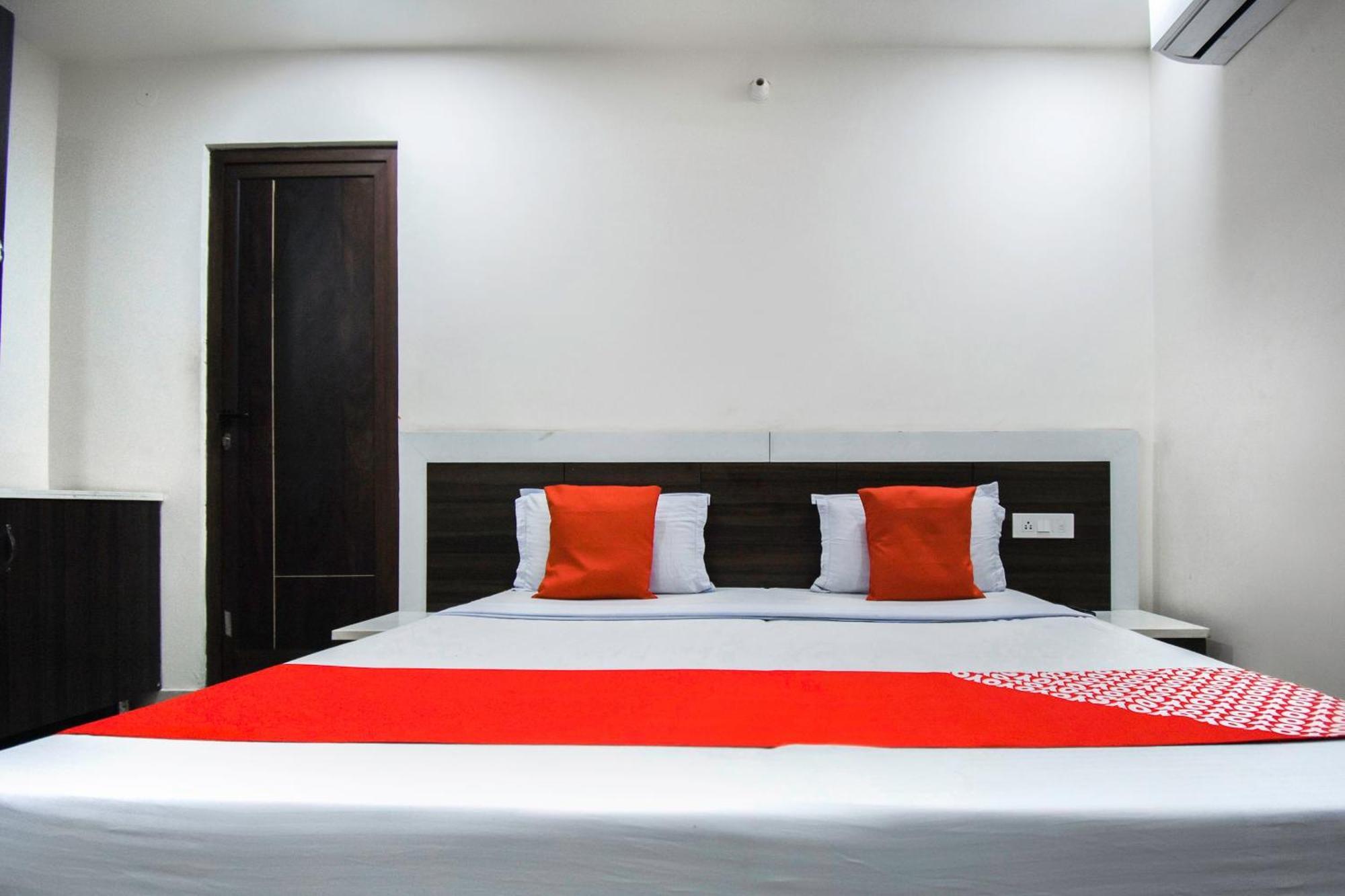 Hotel O Shangri-La-Inn Ludhiana Extérieur photo